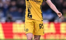 云开体育官网入口 - 拜仁慕尼黑客场球衣 