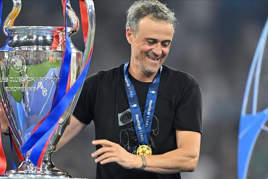 法国杯赛程吃紧，阿斯顿维拉清晨调整名单，信心回归，资深球员宣示担当的简单介绍