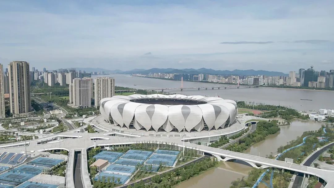 云开体育官网入口 -关于转会期欧联传出新动向，成都蓉城豪取连胜，管理层表态——话题不断，赛程密集仍需轮换的信息